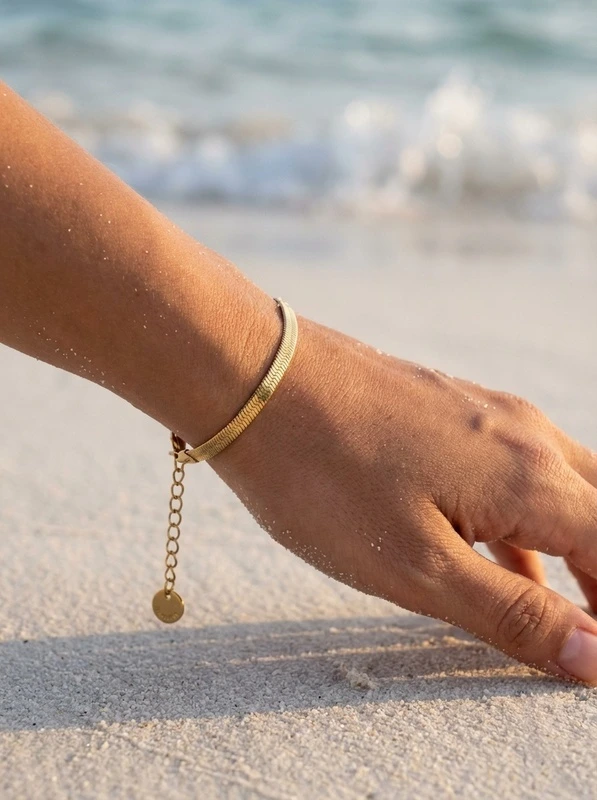 Bracelet in stainless steel