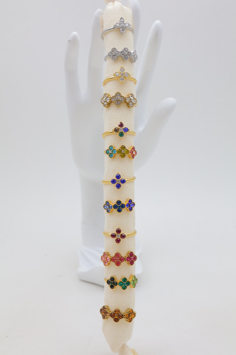 Set of 12 rings with mixed rhinestone and pearl motifs — Multicolor