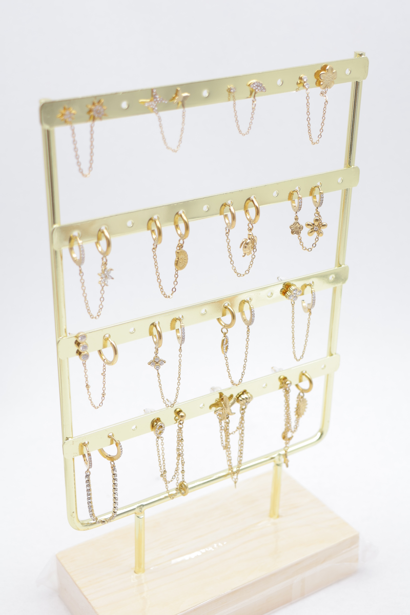 Set of 17 pairs of earrings with display stand 2