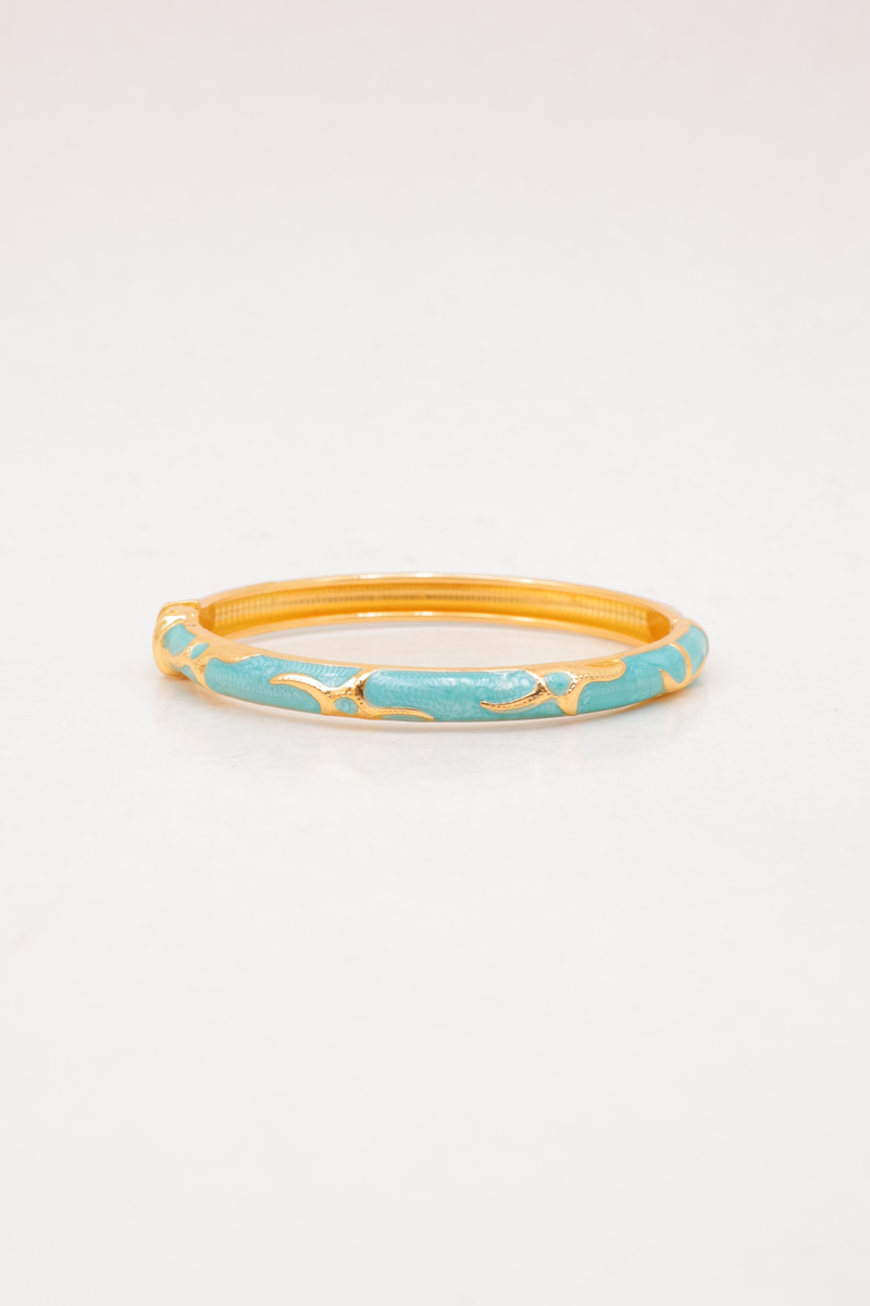 Bracelet jonc thaïlandais en laiton à motifs vagues et arabesques sur revêtement en résine lisse