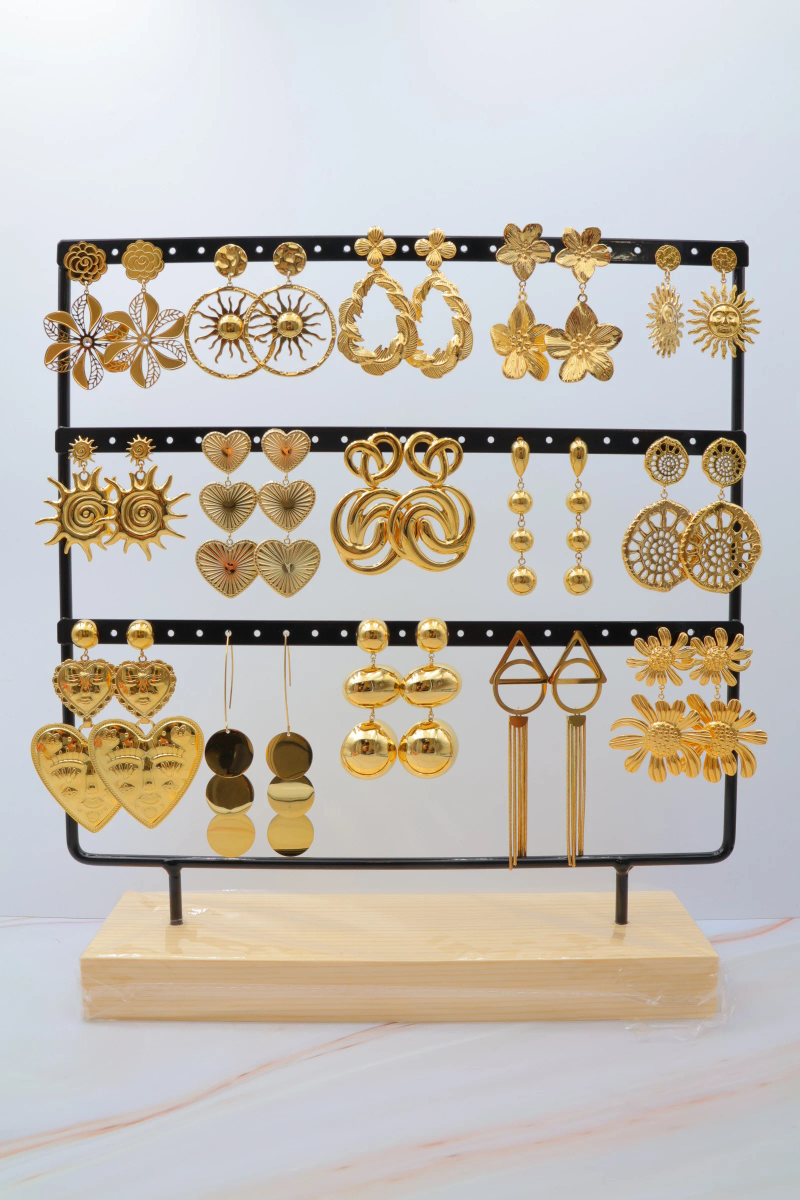 Lot de 15 paires de boucles d'oreilles avec présentoir