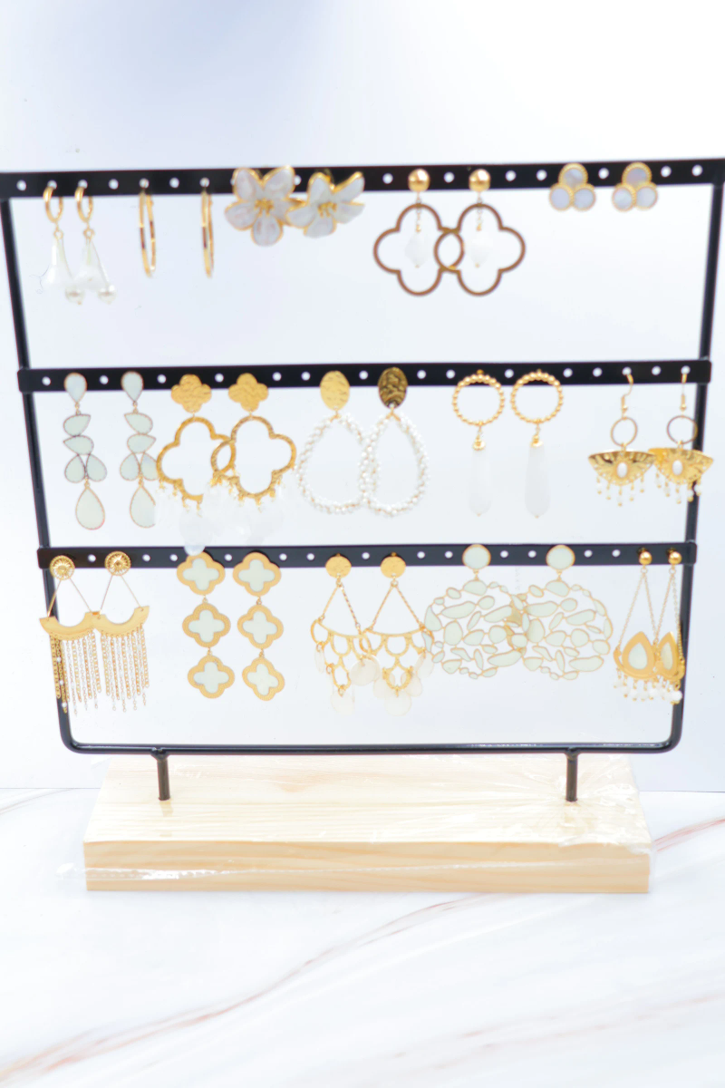 Lot de 15 paires de boucles d'oreilles avec présentoir